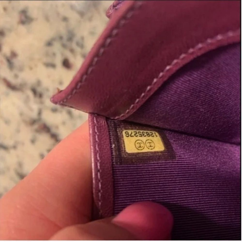 *Authentic* Chanel Quilted Plum Purple Pink Patent Leather Wallet EUC - Picture 4 of 4
